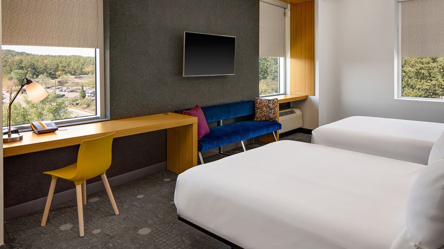 Aloft by Marriott Chapel Hill — Guest room