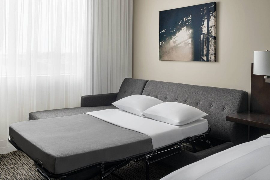 Aloft by Marriott Cleveland Downtown — Guest room