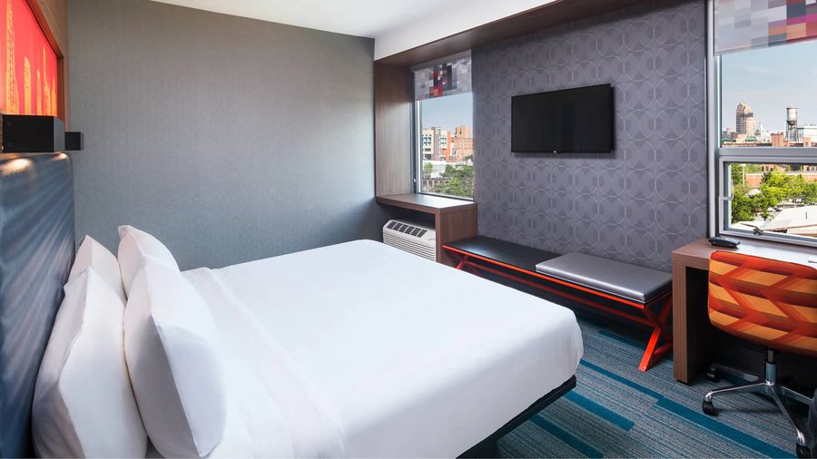 Aloft by Marriott Indianapolis Downtown — Guest room