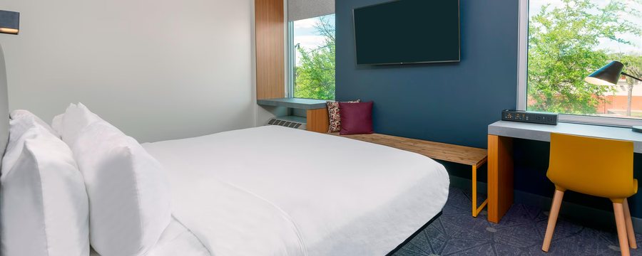 Aloft by Marriott Jacksonville Airport — Guest room