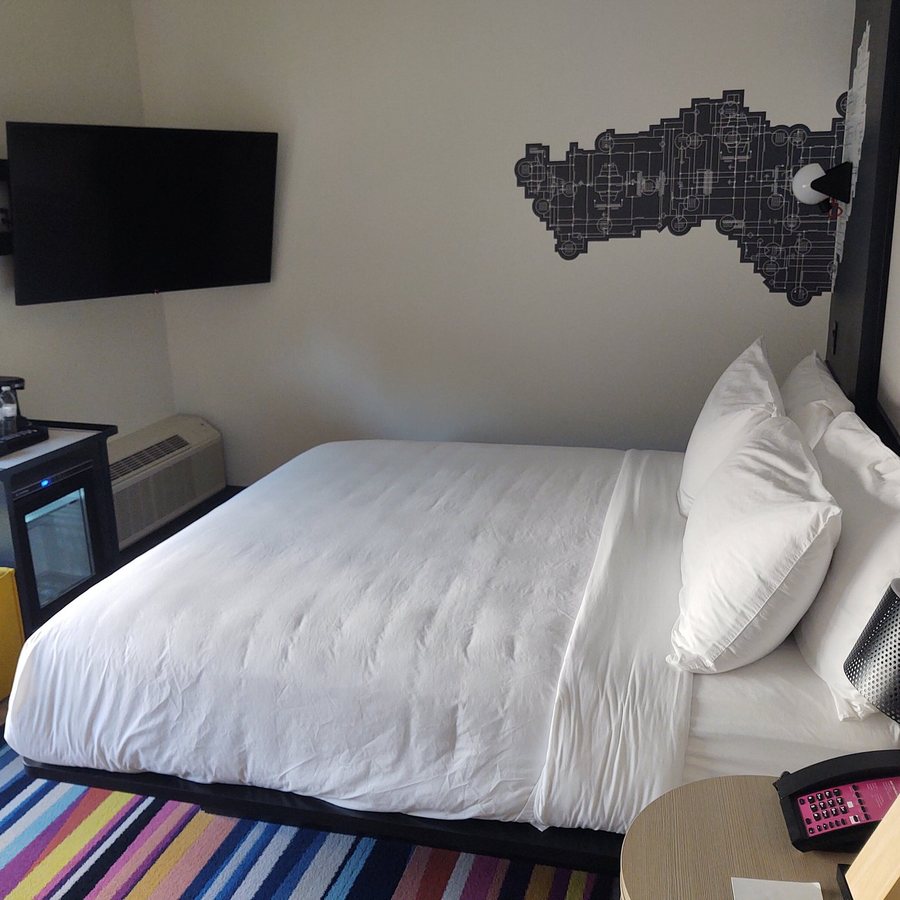 Aloft by Marriott Little Rock West — Guest room