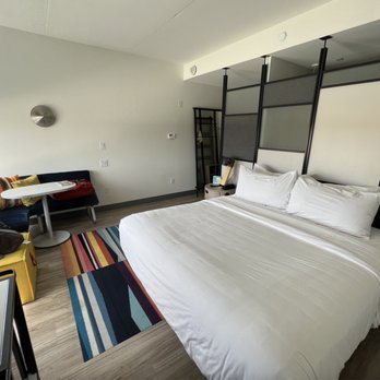 Aloft by Marriott Lubbock — Guest room