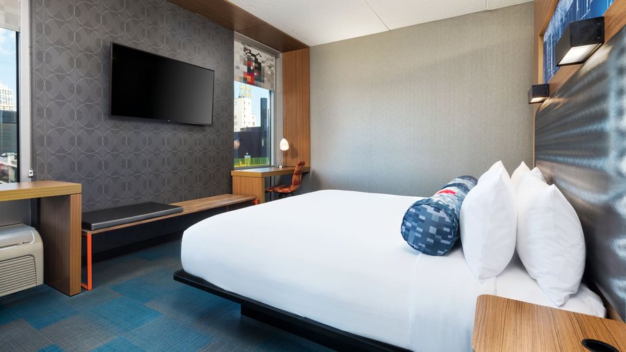 Aloft by Marriott Minneapolis — Guest room