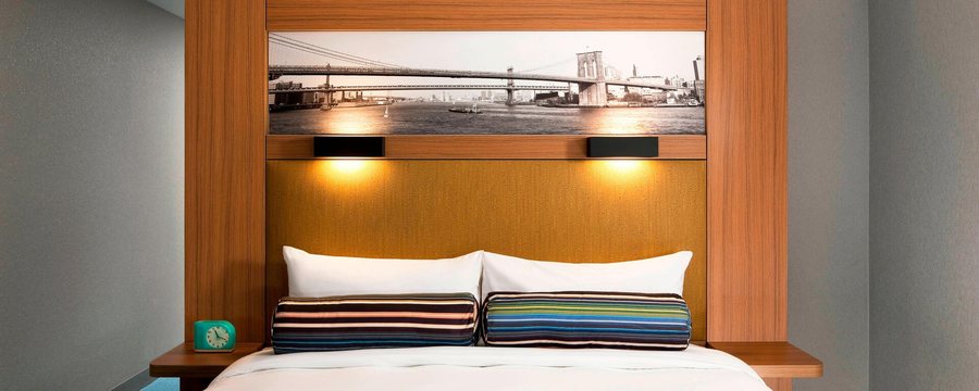 Aloft by Marriott New York Brooklyn — Guest room