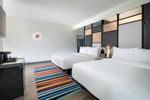 Aloft Florence — Guest room
