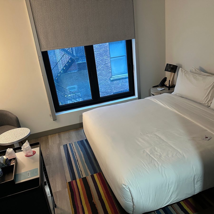 Aloft New York Chelsea New York City New York — Guest room