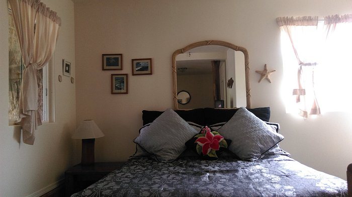 Aloha Crater Lodge — Guest room