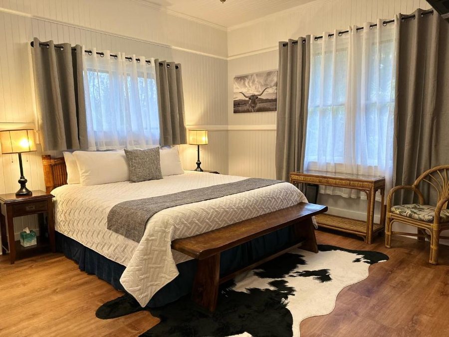 Aloha Junction Bed and Breakfast — Guest room