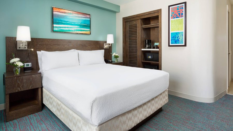Aloha Suites Waikiki — Guest room