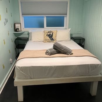 Aloha Surf Hostel — Guest room