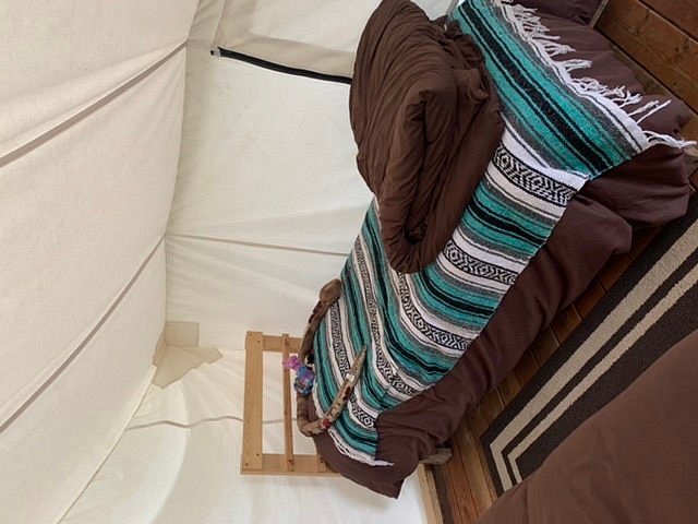 Alpenglow Luxury Camping Llc — Guest room