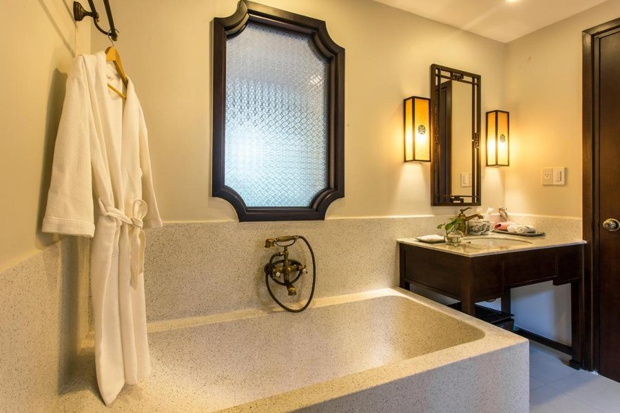 Alsahar Hoi An Boutique Villa Apartment — Bathroom