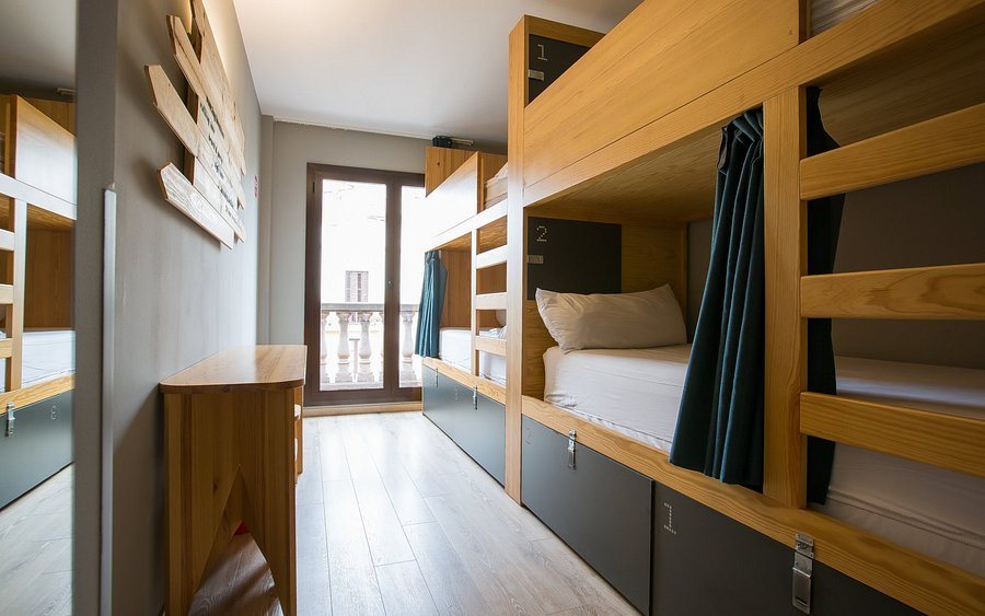 Alternative Creative Youth Hostel Barcelona Barcelona Catalonia — Guest room