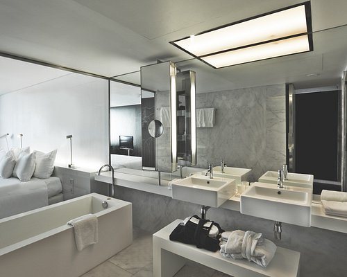 Altis Belem Hotel Spa — Bathroom