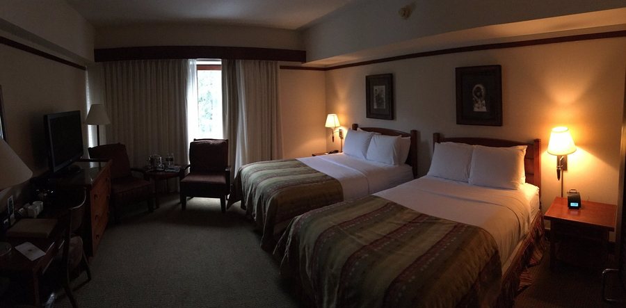 Alyeska Resort Girdwood Anchorage Alaska — Guest room