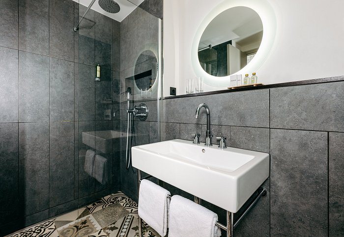 Am Ochsentor PURS Classic Boutique Hotel — Bathroom