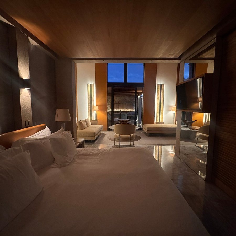 Amanzoe — Guest room