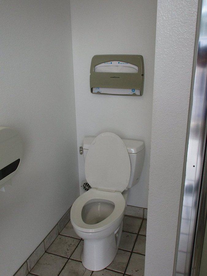 Ambassador RV Resort — Bathroom