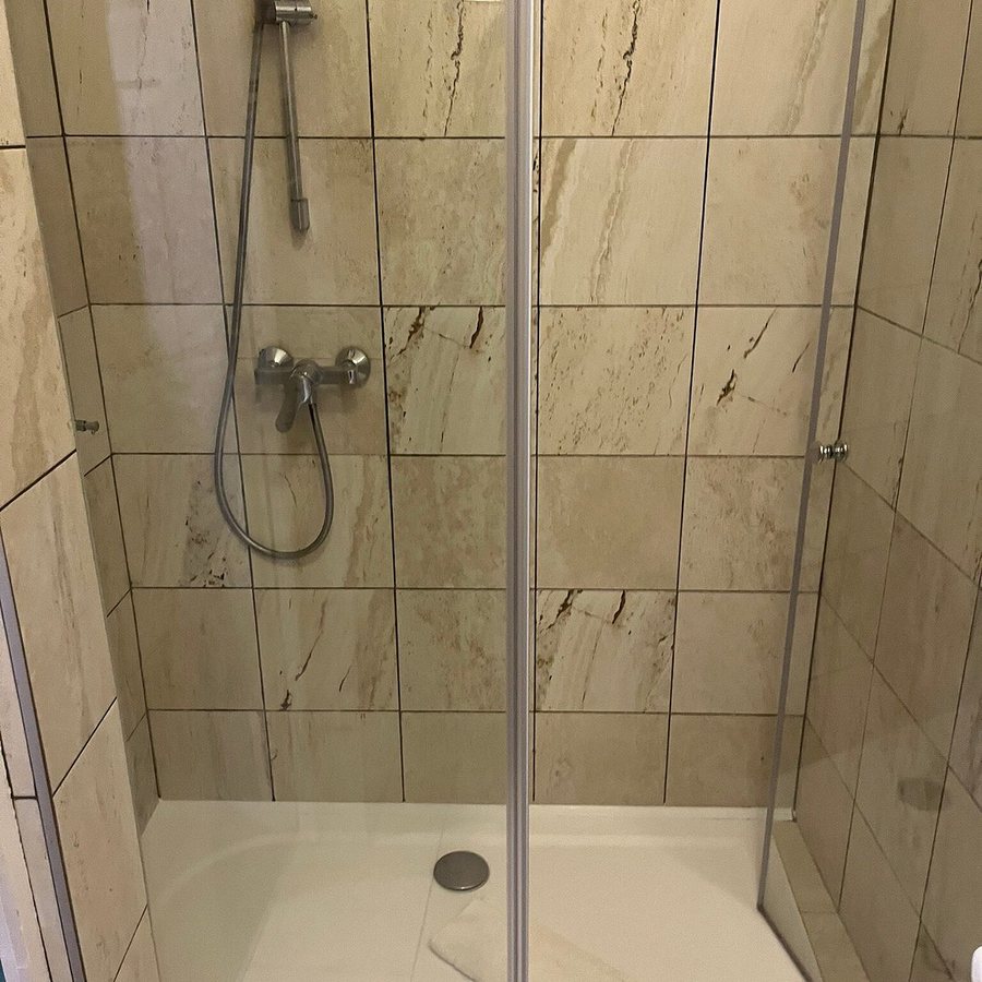 Amber Terrace Studios Downtown Budapest — Bathroom