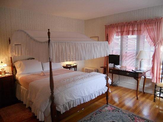 Amelia Payson House — Guest room