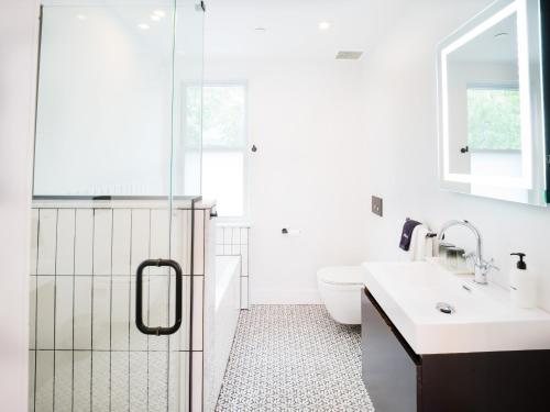 American Beech — Bathroom
