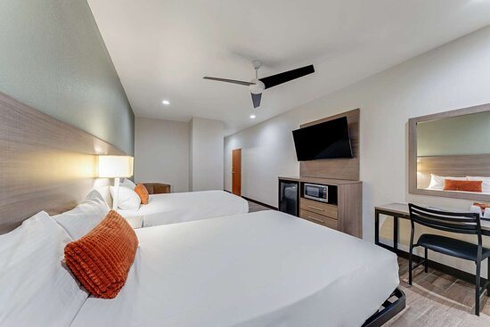 Americas Best Value Inn AT T Center — Guest room