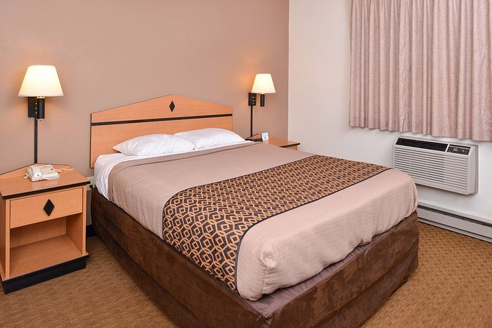 Americas Best Value Inn Baltimore — Guest room