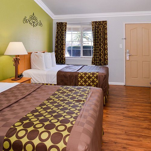 Americas Best Value Inn Los Banos — Guest room