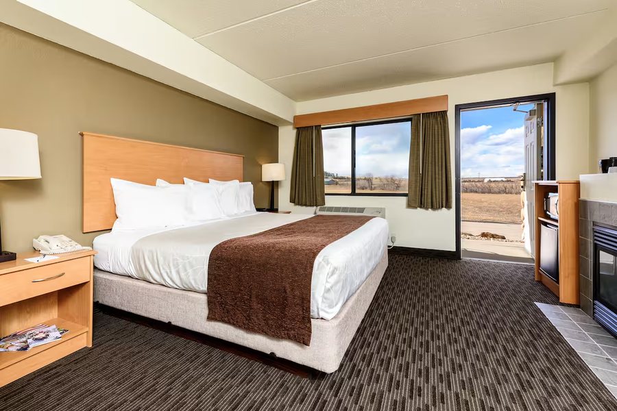 AmericInn by Wyndham Belle Fourche — Guest room