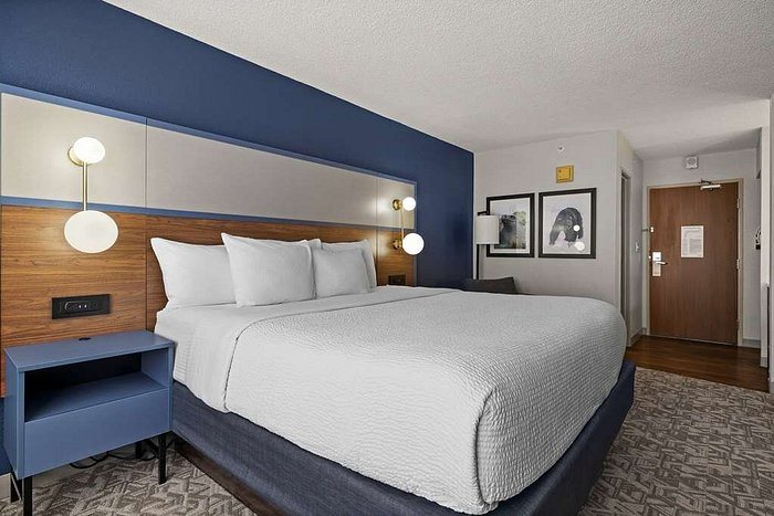 AmericInn by Wyndham Casper Event Center Area — Guest room