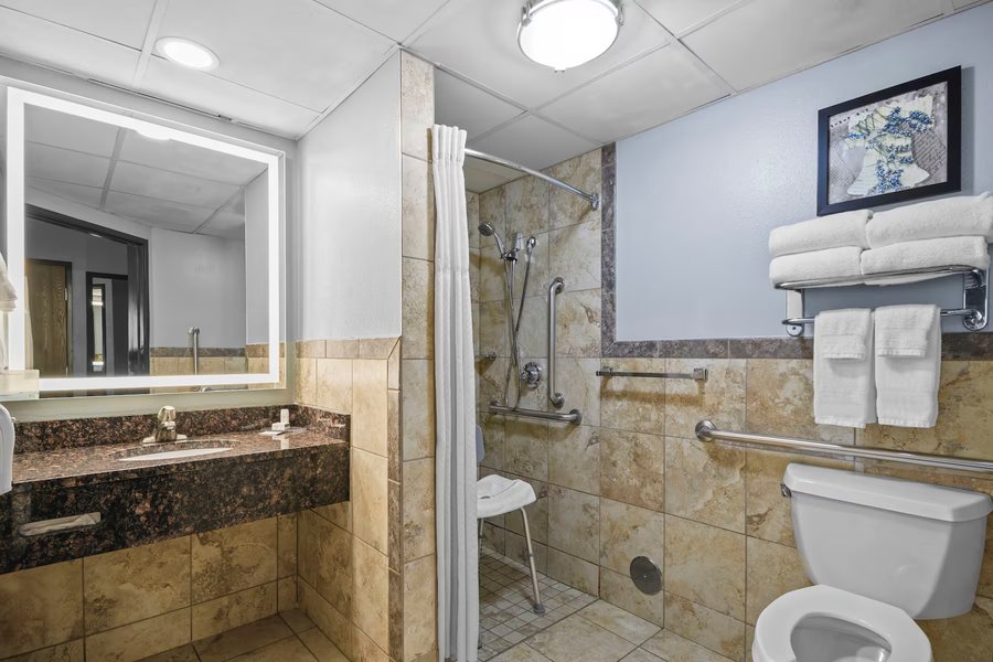 AmericInn by Wyndham Mitchell — Bathroom