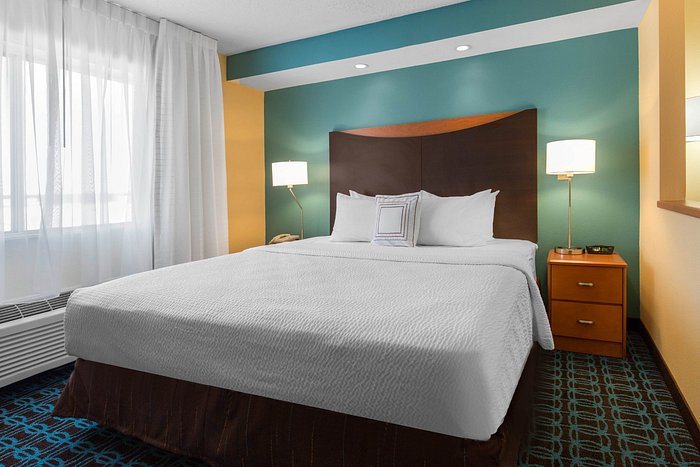 Americinn By Wyndham Saint Cloud West — Guest room
