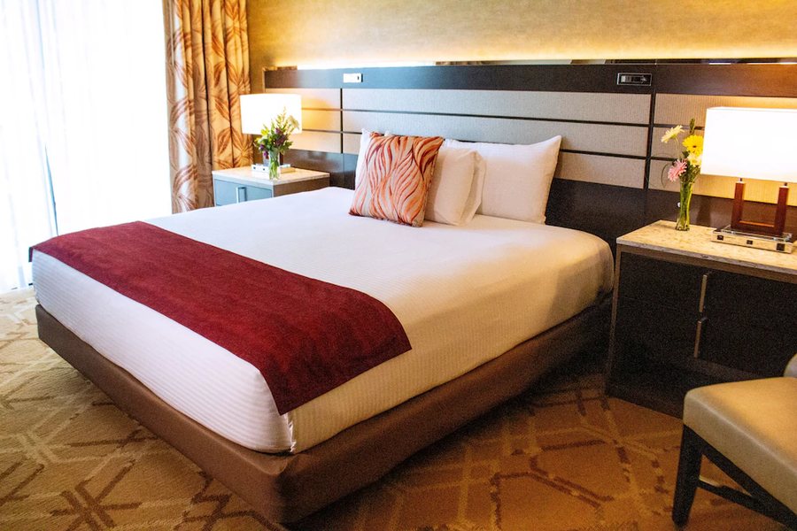 Ameristar Casino Hotel Kansas City — Guest room