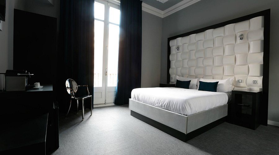 Amra Barcelona Gran Via Barcelona Catalonia — Guest room