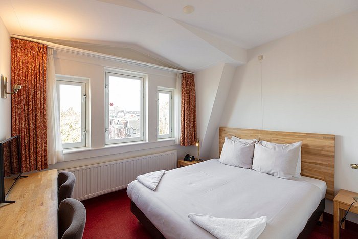Amsterdam Wiechmann Hotel — Guest room