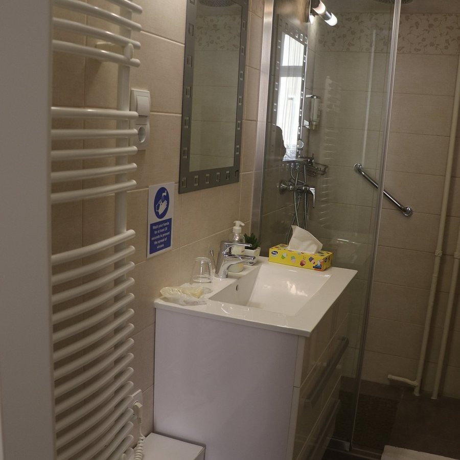 Anabelle B B — Bathroom