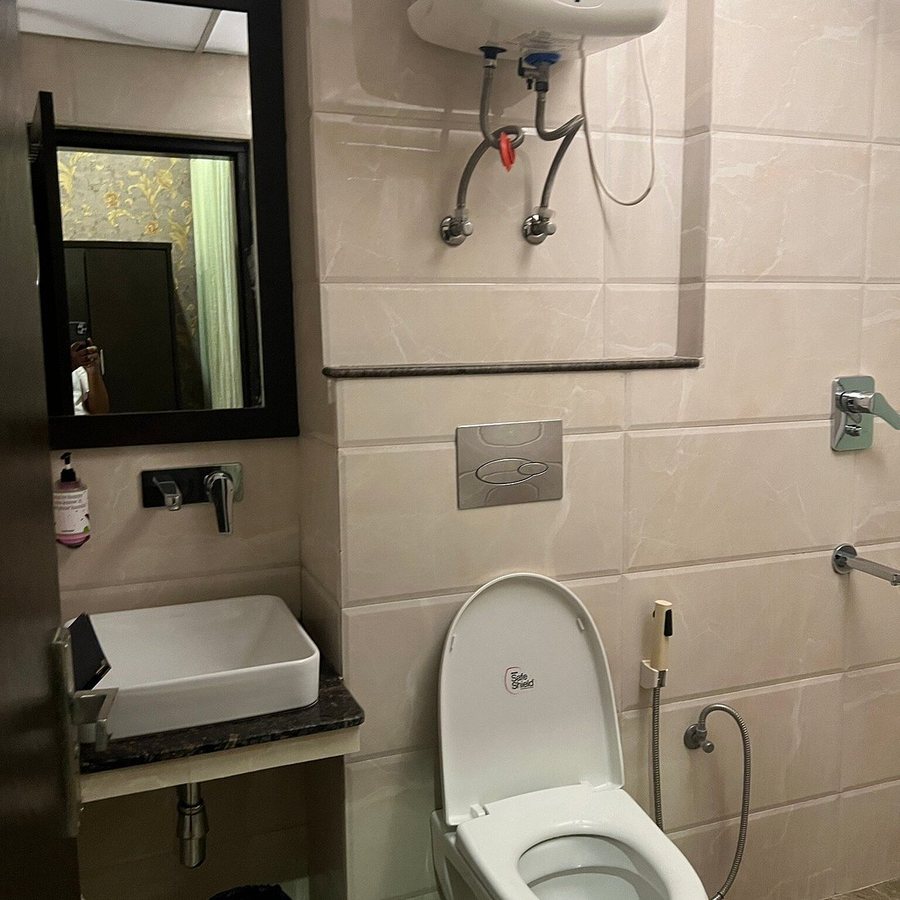 Anand Bhawan — Bathroom