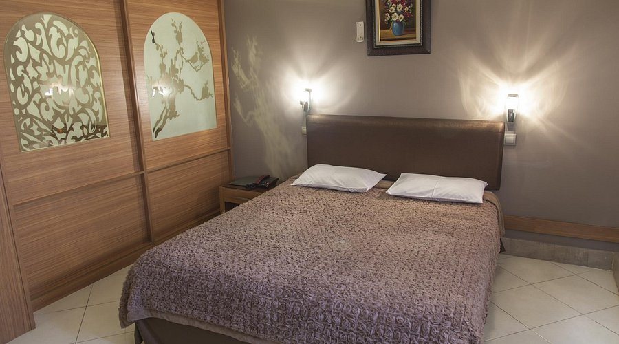 Anar Guesthouse Isfahan — Guest room