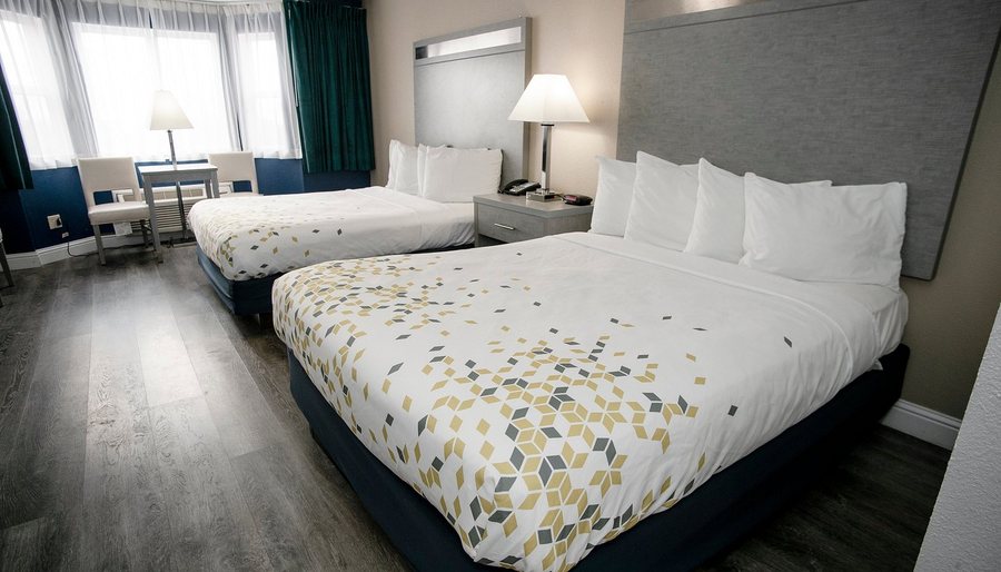 Anchor Beach Inn Crescent City California — Guest room