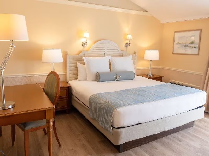 Anchor In — Guest room