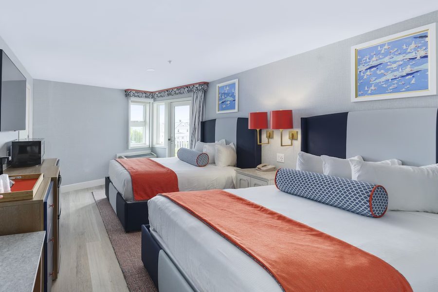 Anchorage Inn — Guest room