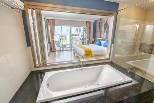 Andakira Hotel — Bathroom