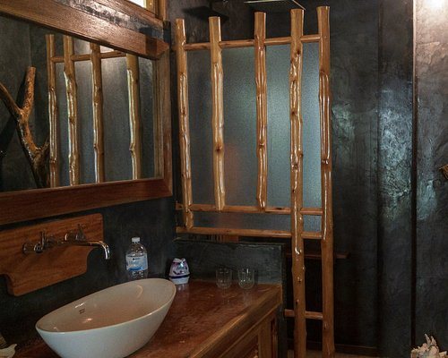 Andalay Beach Resort — Bathroom
