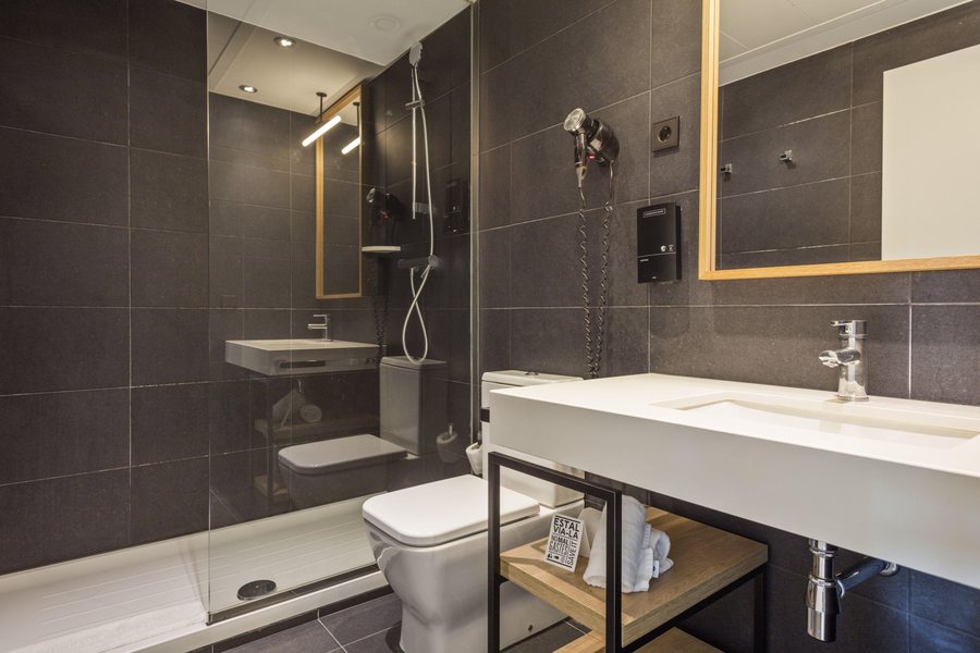 Andante Hotel Barcelona Catalonia — Bathroom