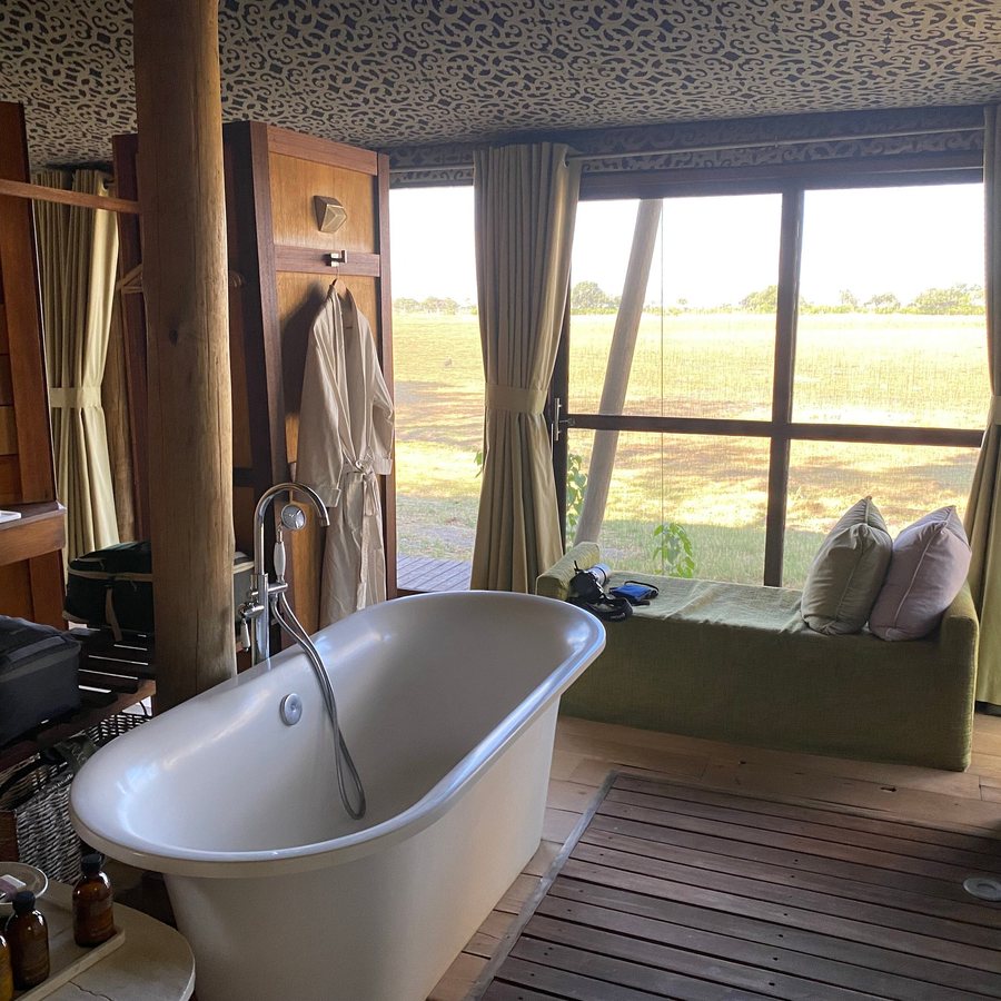 Andbeyond Xaranna Okavango Delta Camp — Bathroom