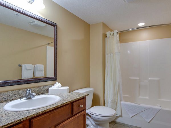 Anderson Ocean Club And Spa — Bathroom