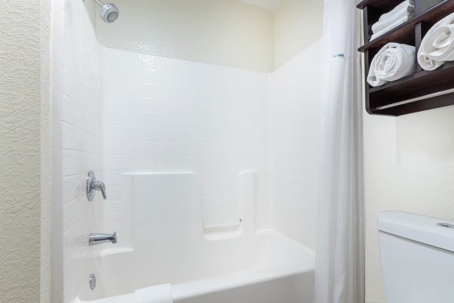 Angels Inn — Bathroom