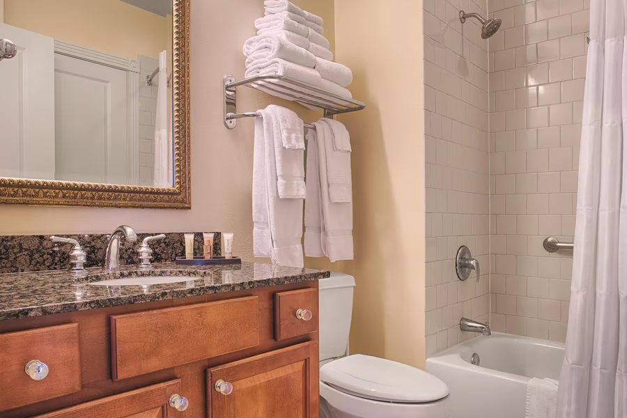 Annabelle s House B B — Bathroom