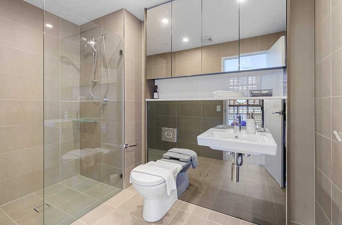 Annam Apartments — Bathroom