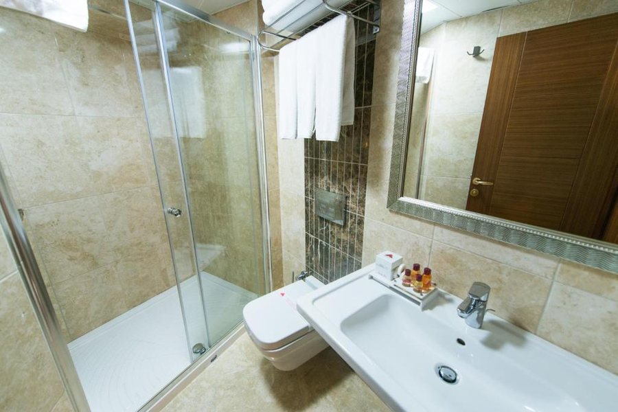 Antea Palace Hotel Spa Istanbul — Bathroom